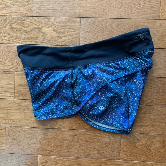 🔥Lululemon Speed Shorts-Strive Multi/Mermaid🔥 - Picture 9 of 16